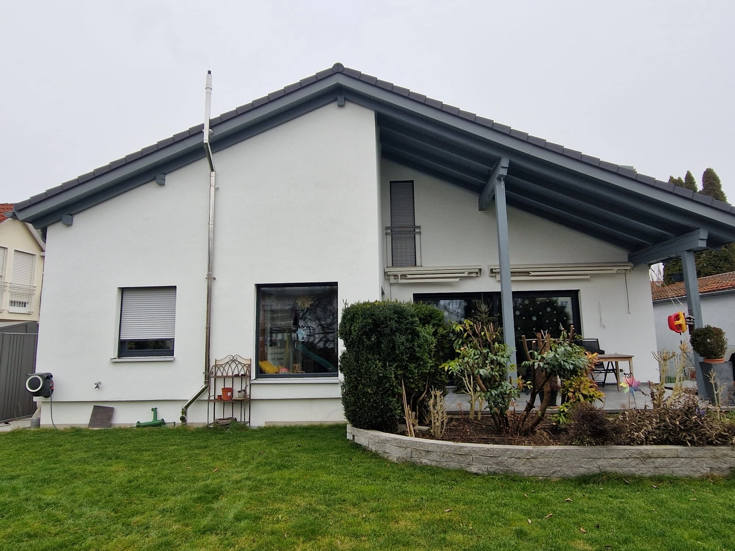 MZ INGENIEURBÜRO - Bauwesen - Untersuchung eines bauenden Daches mit PV in Ingolstadt